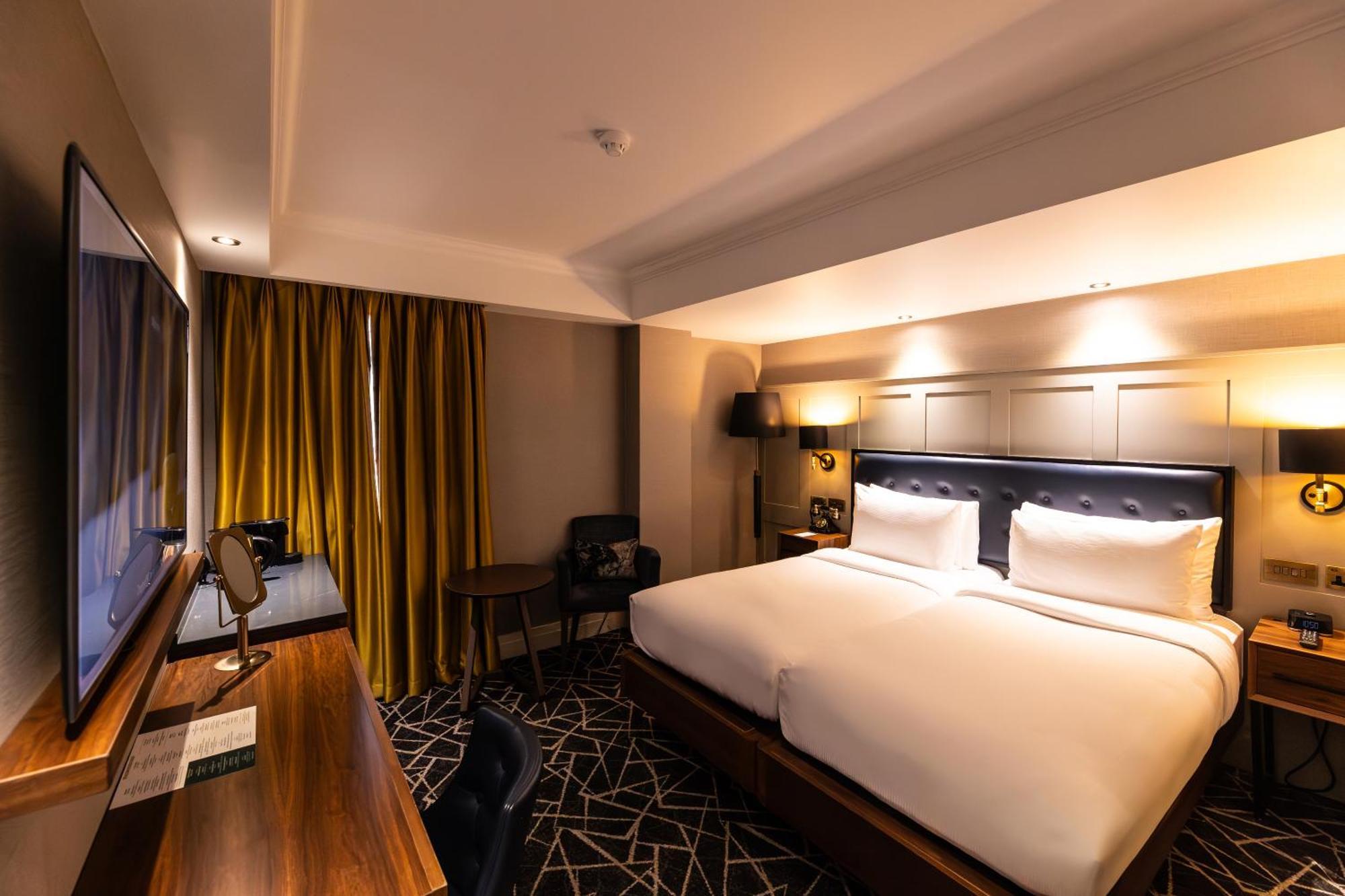 ホテル ダブルツリー バイ ヒルトン ロンドン ケンジントン エクステリア 写真 Deluxe Room
