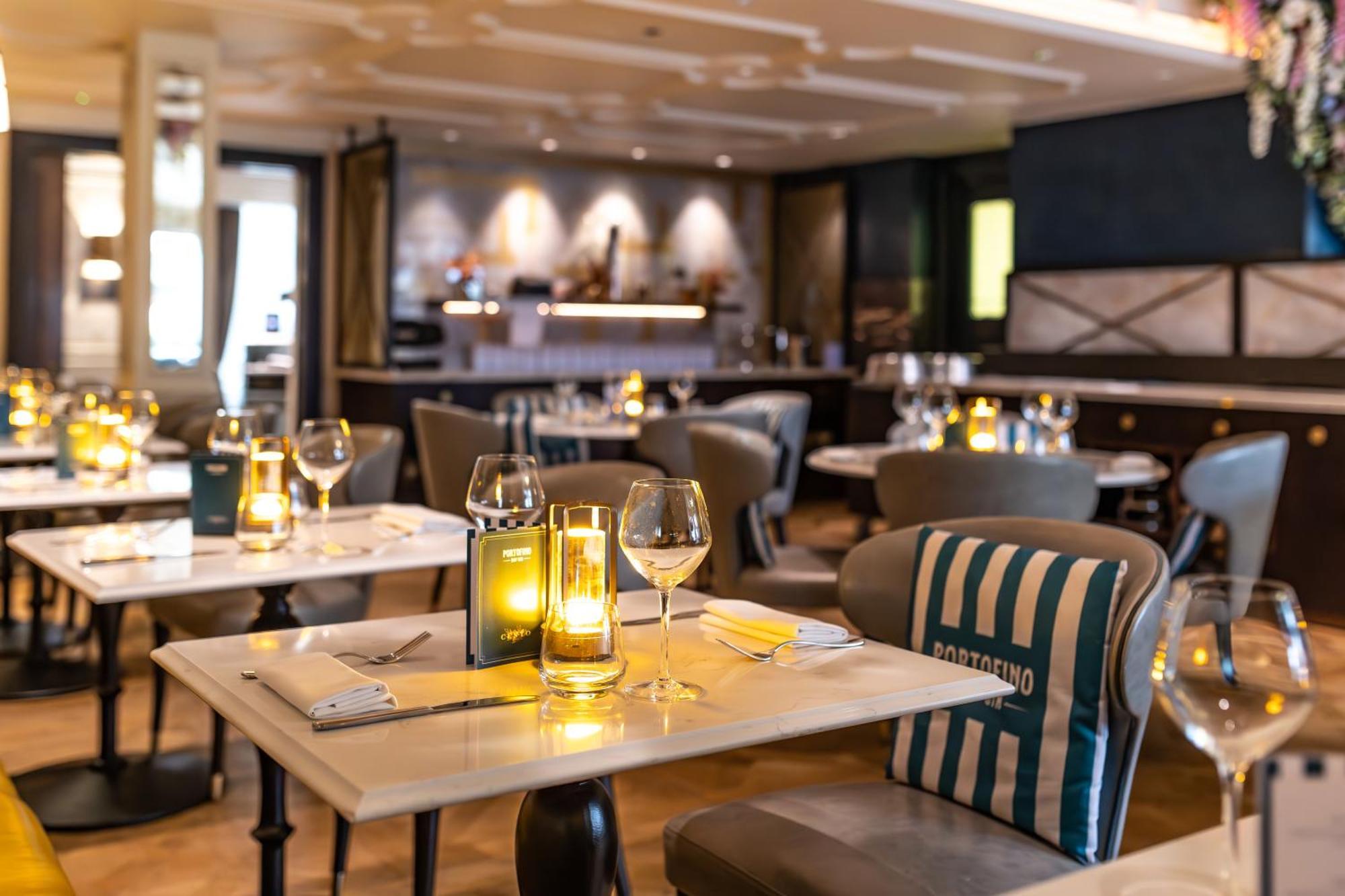 ホテル ダブルツリー バイ ヒルトン ロンドン ケンジントン エクステリア 写真 The restaurant
